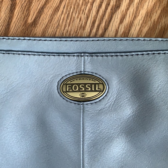 Fossil Crossbody Bag - Picture 3 of 6